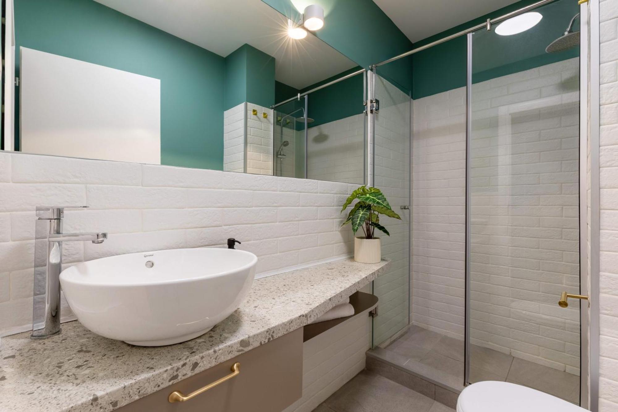 Holt - Lucky Cranes Apartment Bukares Bagian luar foto