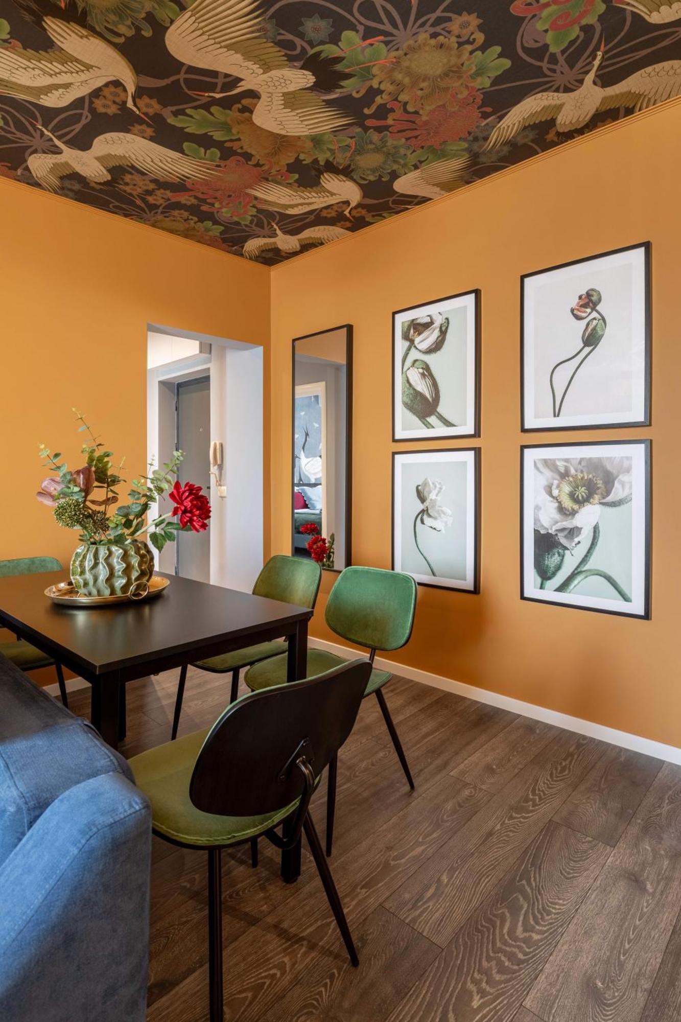 Holt - Lucky Cranes Apartment Bukares Bagian luar foto